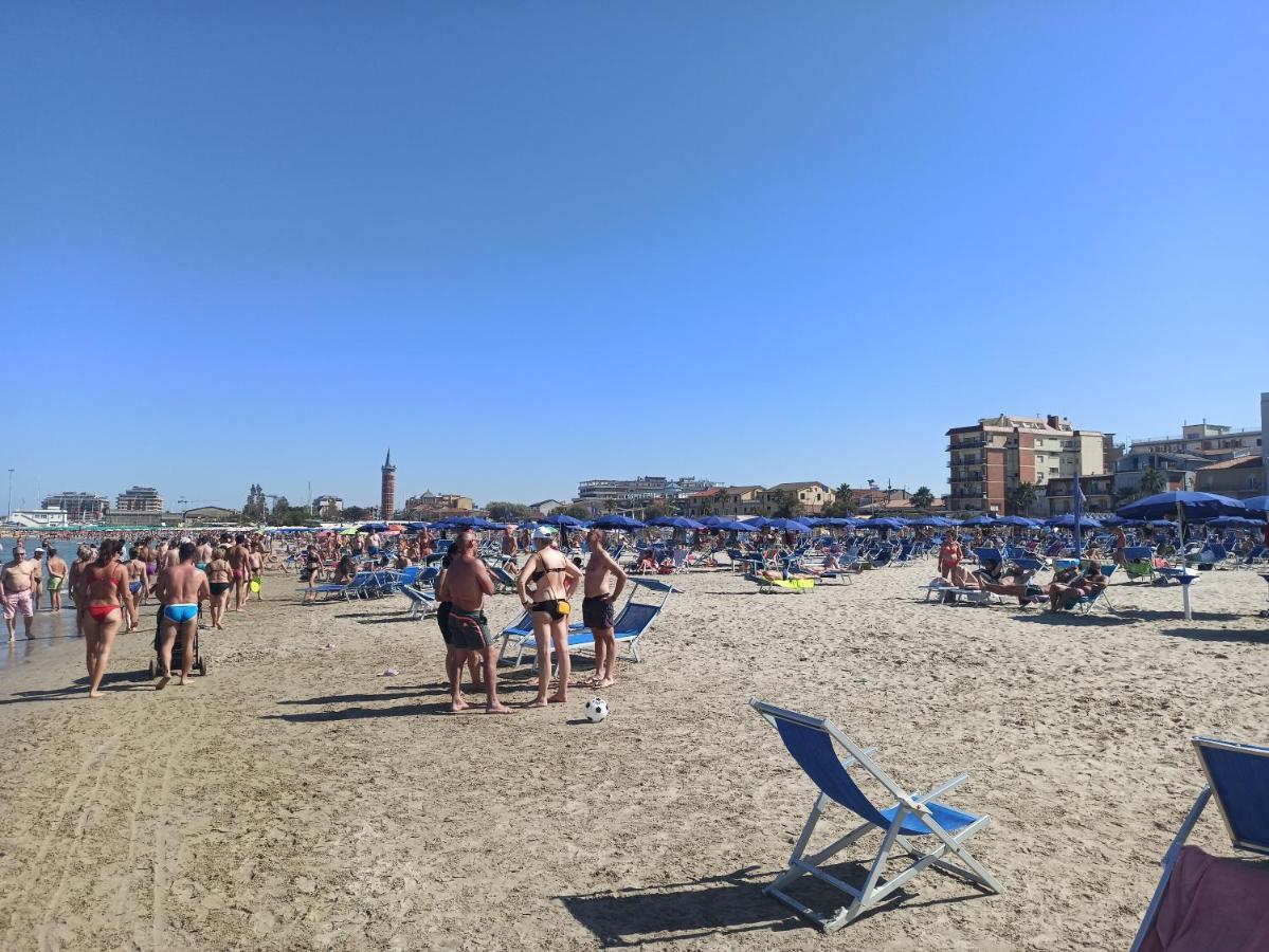 Colleoni 19 Bangkok, Appartamento Superior Civitanova Marche Luaran gambar